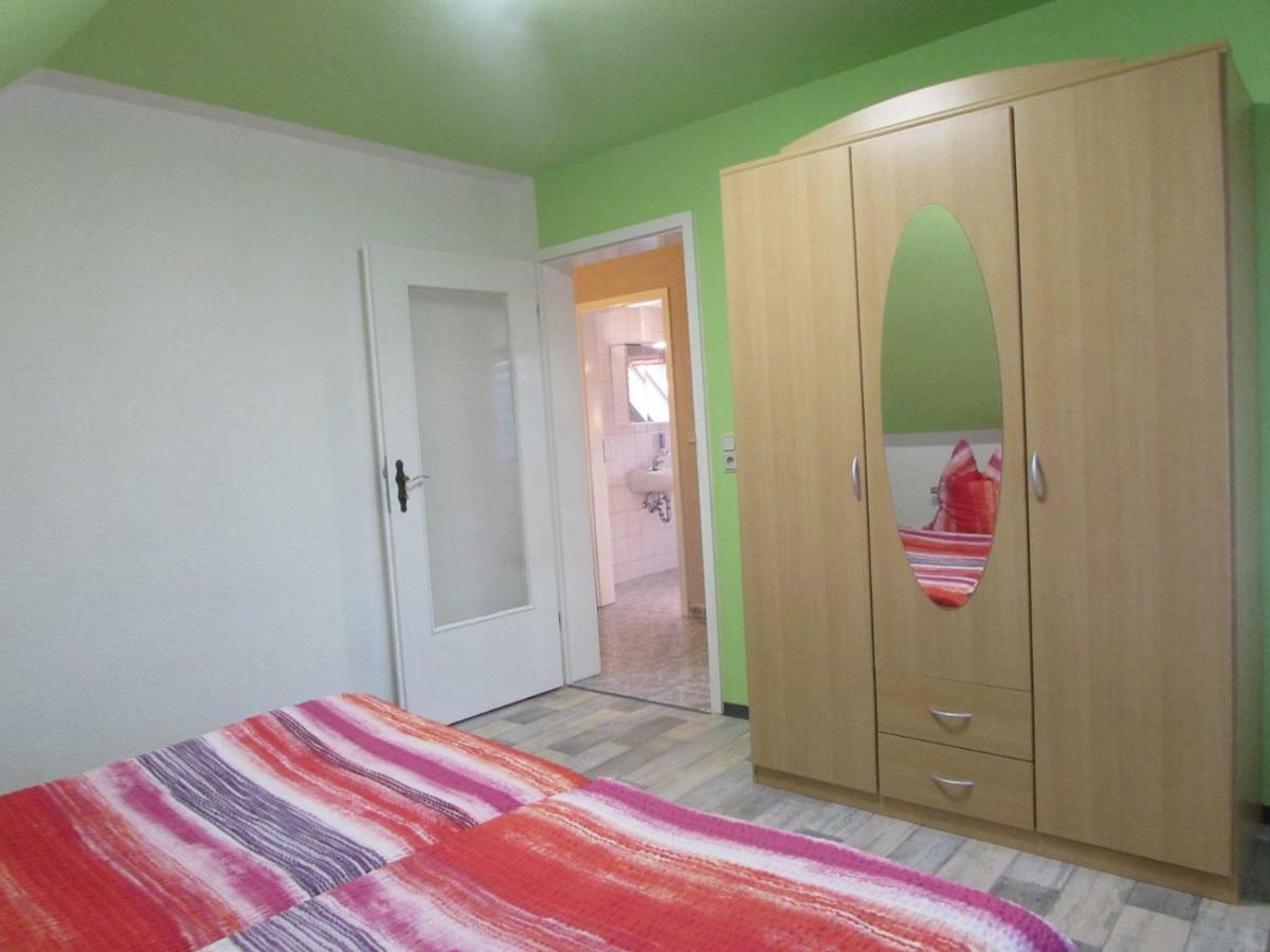 Ferienhaus Mit 2 Fewo In Mecklenburg Apartment Wesenberg Exterior foto