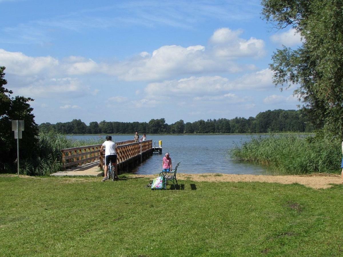 Ferienhaus Mit 2 Fewo In Mecklenburg Apartment Wesenberg Exterior foto